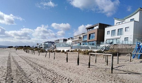 Les meilleures stratégies pour réussir à vendre une propriété au bord de la mer
